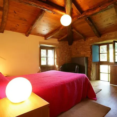 منزل ريفي A Parada Das Bestas *